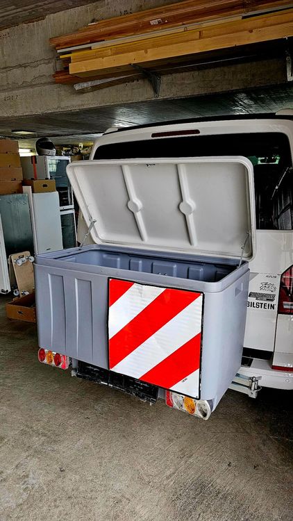 AVIITI Motorrad Heckbox Rot - Wasserdichter Gepäckkoffer Mit Warnleuchte & Montagezubehör