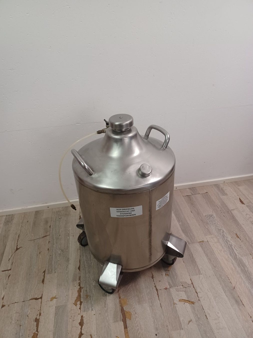 Frigoriferi & Refrigeratori: Cryoson Dewar Gefäß 20L – Usato da Niederdorf venduto da LeptonAG_Labor 1