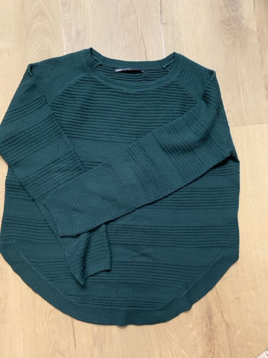 Only Maglioni & Felpe: Only Pullover, tannengrün, Gr S – Usato da Meilen venduto da Flockenwirbel 3