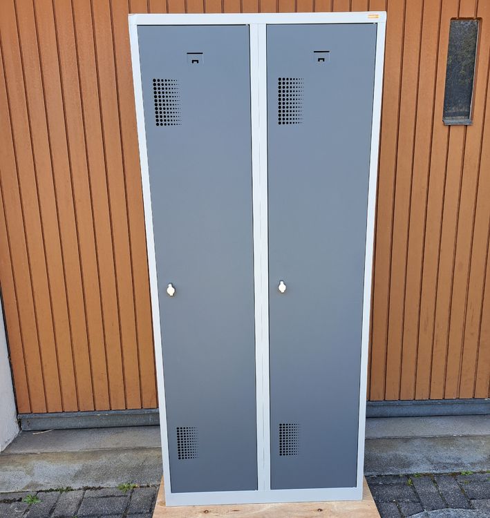 Metallschrank / Spind - 2 Abteile (Neu (gemäss Beschreibung)) in ...