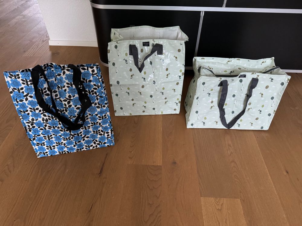 VOSERY Weihnachtliche Einkaufstaschen - 3er Set Wiederverwendbare Tragetaschen