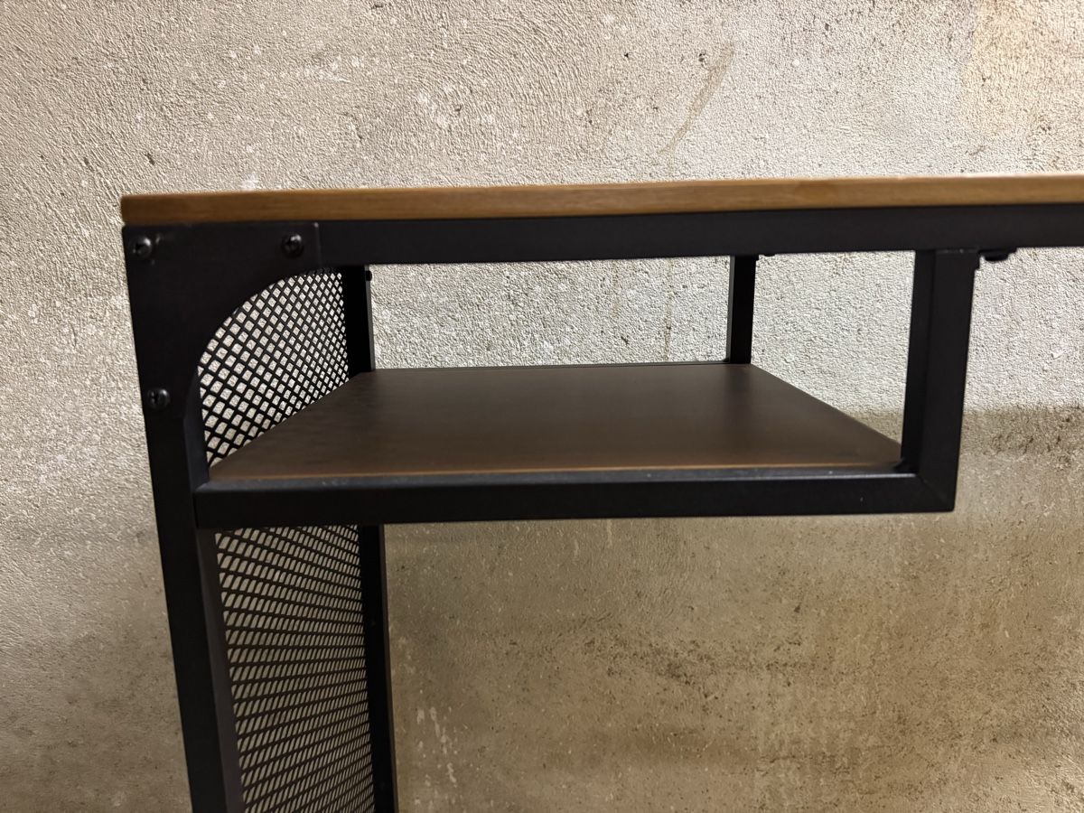 Scrivanie: Bureau industriel style loft sur roulettes – Usato da Nyon venduto da tingloo