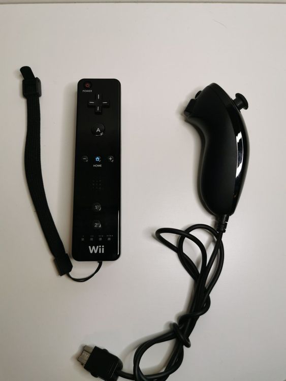 Nintendo Wii Remote und Nunchuck schwarz Kaufen auf Ricardo