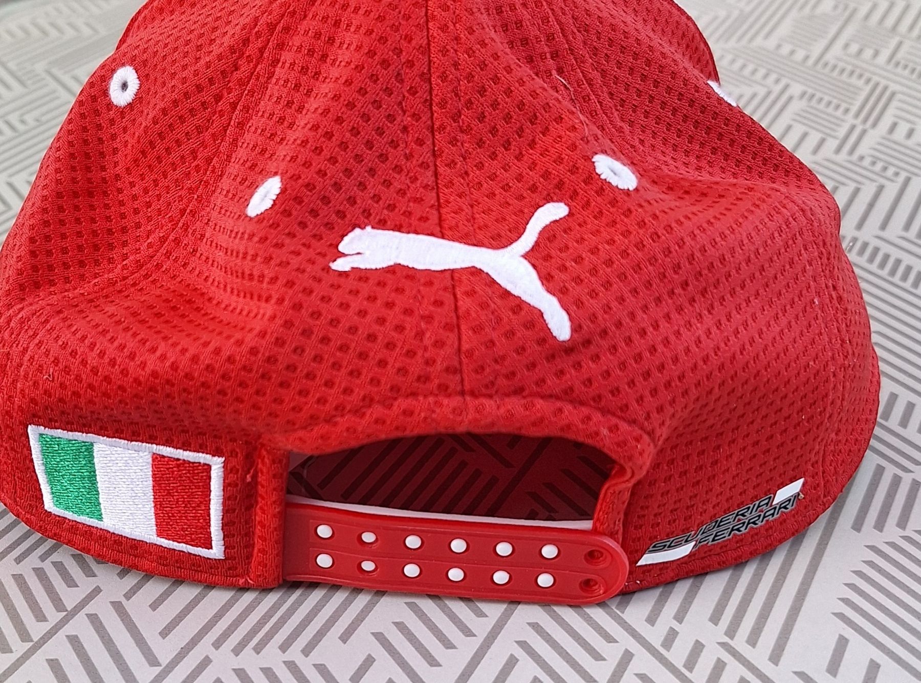 Altro in  Abbigliamento & Accessori: Ferrari Cap rot Grösse one size wie neu – Nuovo (secondo la descrizione) da Horw venduto da lee_mml6 1