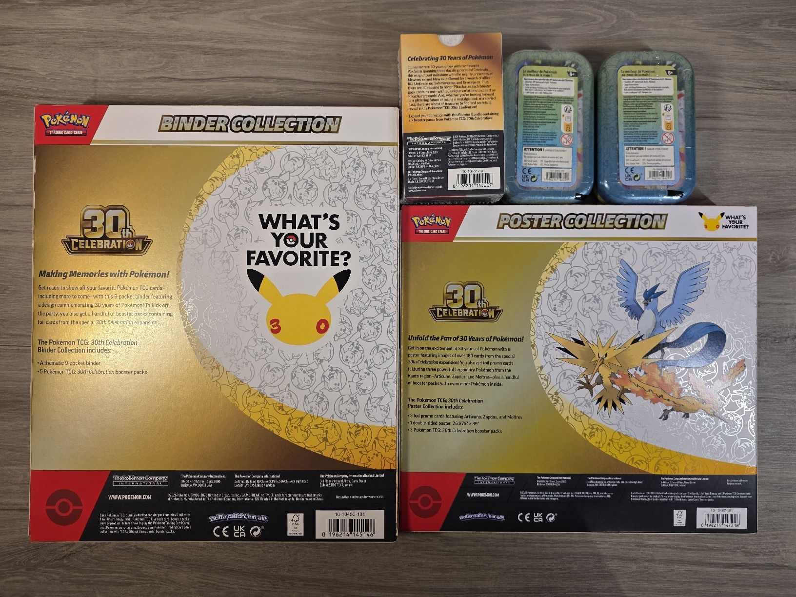 Pokémon Carte collezionabili: Pokémon 30th Celebration Binder + Poster + Bundle + 2 Tins – Nuovo e nell'imballaggio originale da La Ferrière venduto da mar_8z6z 1
