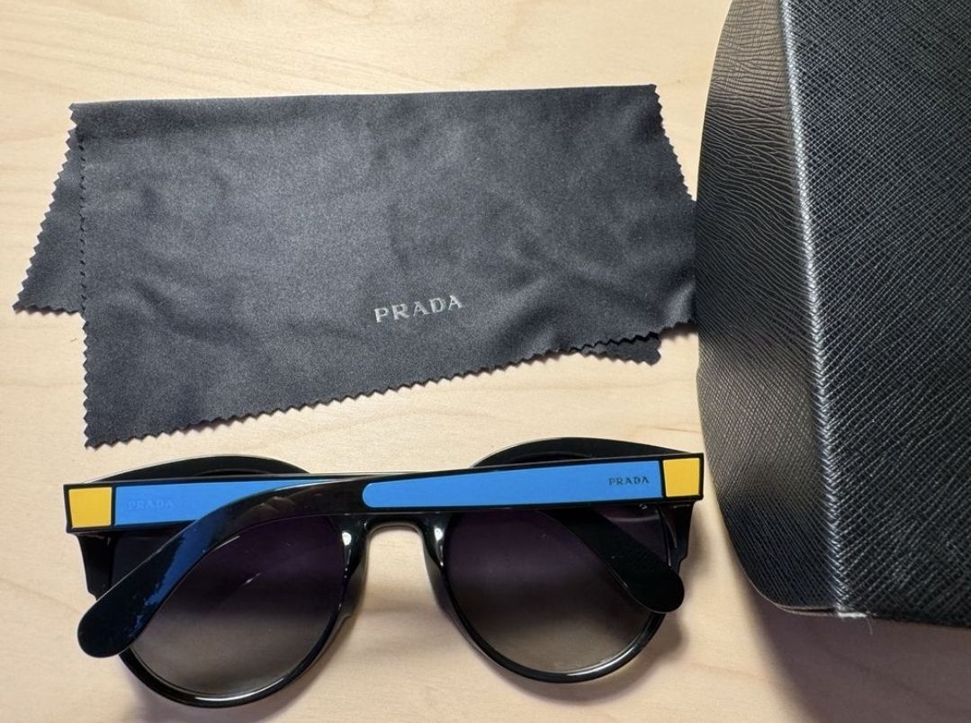 Prada Occhiali & Lenti: Lunettes de soleil Prada – Usato da Lausanne venduto da Cognitia 6