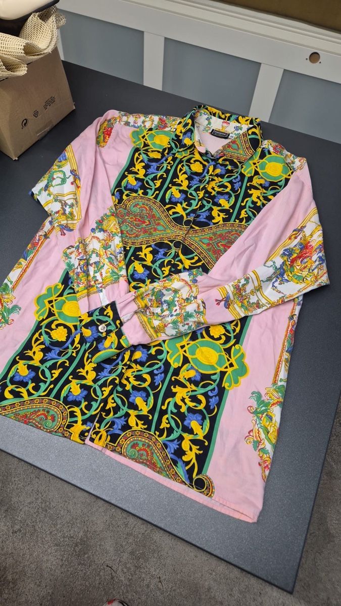 Versace Camicette: Versace (Versus) Vintage Hemd – Usato da Zürich venduto da chloe26