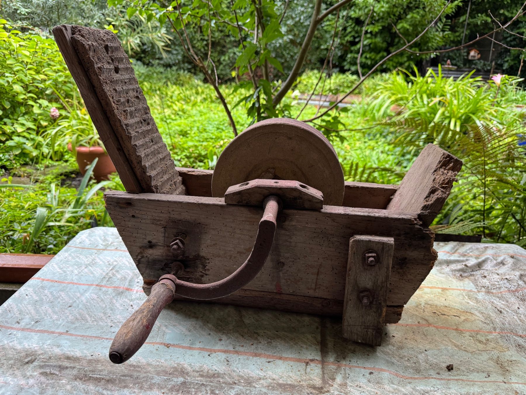 Tutte le macchine: Ancienne meule à eau – Difettoso da Vevey venduto da cburgle 2