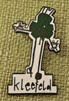 O899 - Kunst Pin Kleefeld