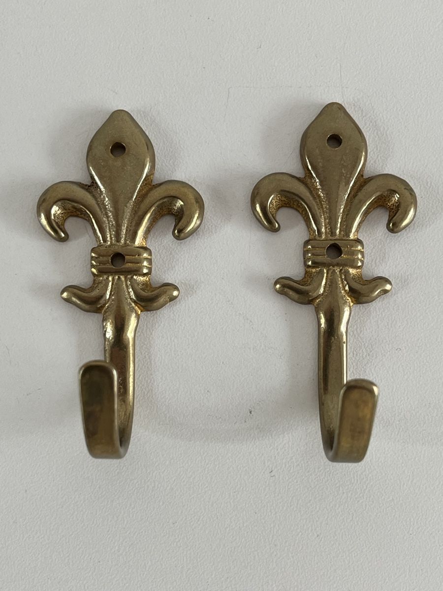 Eisenwaren: 2 Stk. Haken / Fleur de Lis / Messing  – Gebraucht aus Wetzikon ZH von seli03 1