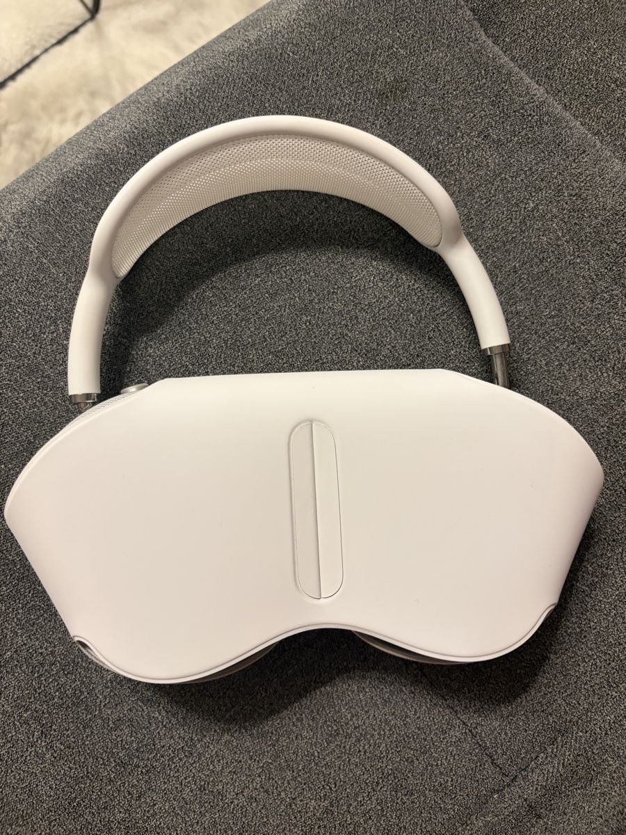 Apple Kopfhörer: Casque Apple AirPods Max Silver – Neu und originalverpackt aus Mannens von fat_db79