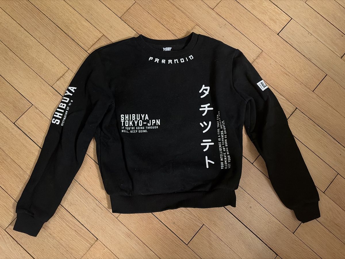 Maglioni & Felpe: Schwarzer Yeet Tokyo-Print-Pullover, Gr 152/12 – Usato da Oberentfelden venduto da Elifant 1