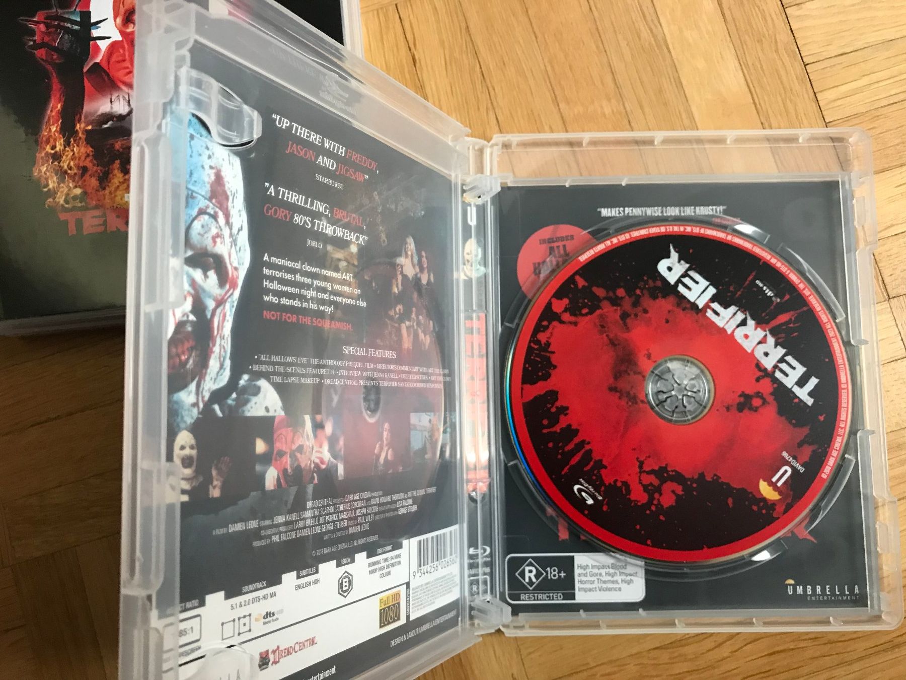 Alle DVDs: Terrifier, Terrifier 2 +Exclusive Slipcase +Book - Blu-ray – Neu (gemäss Beschreibung) aus Zürich von Malcom 3
