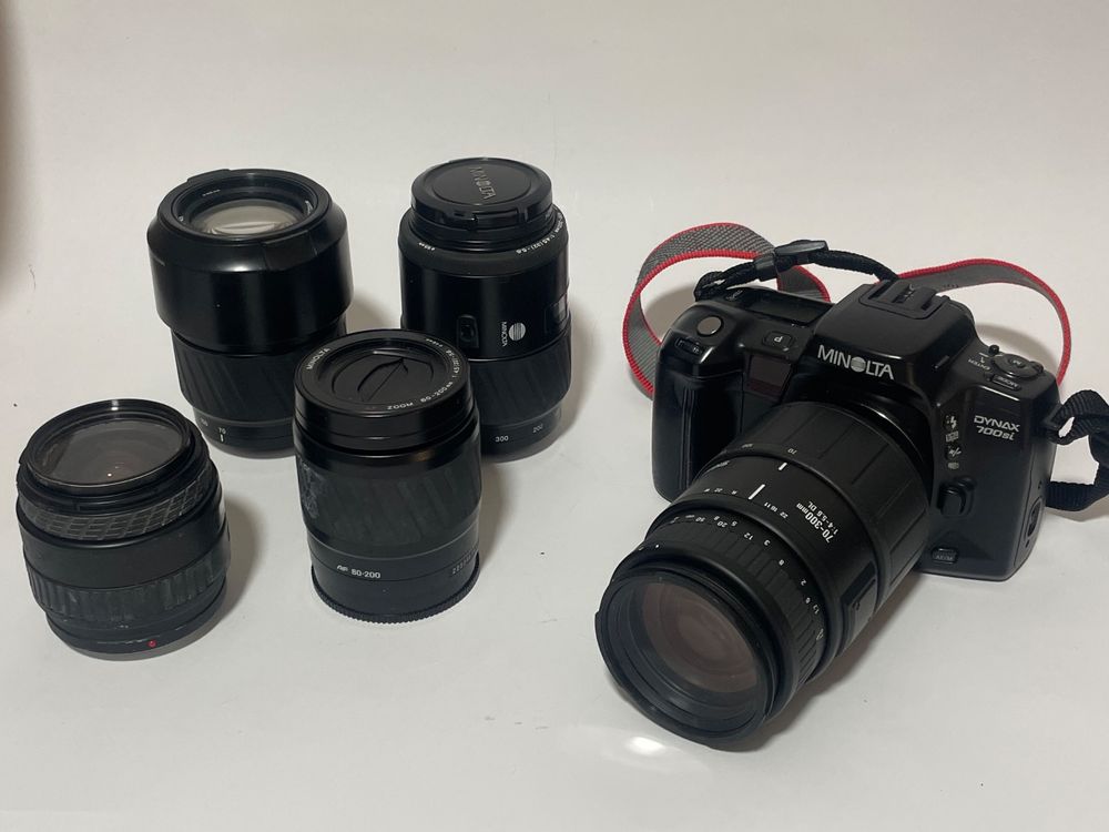 Minolta Fotocamera: Minolta Dynax 700si mit 5 Objektiven – Usato da Thun venduto da spring23
