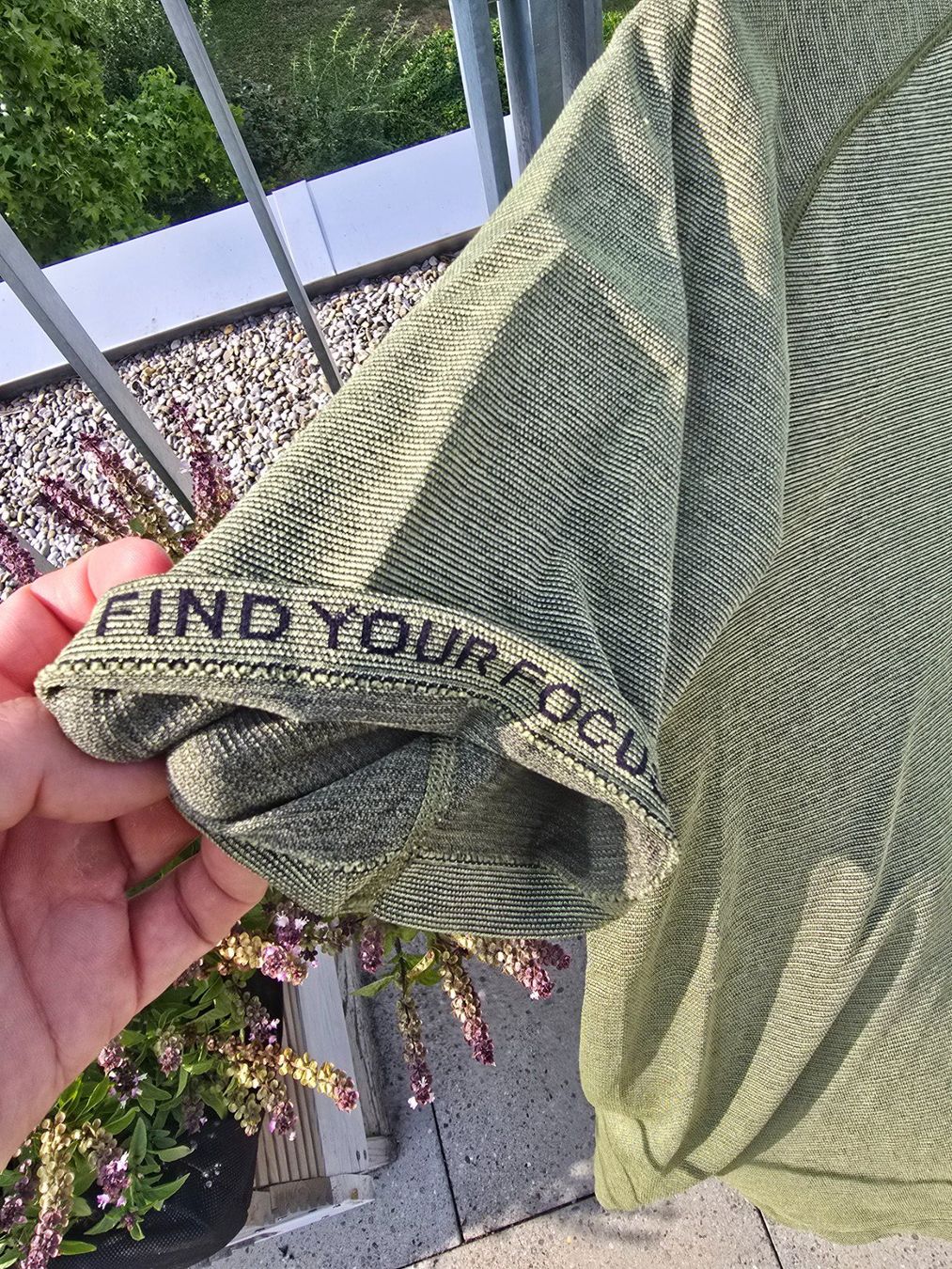 T-shirt: Lululemon Yoga T-shirt M – Usato da Zürich venduto da Tcrush 1