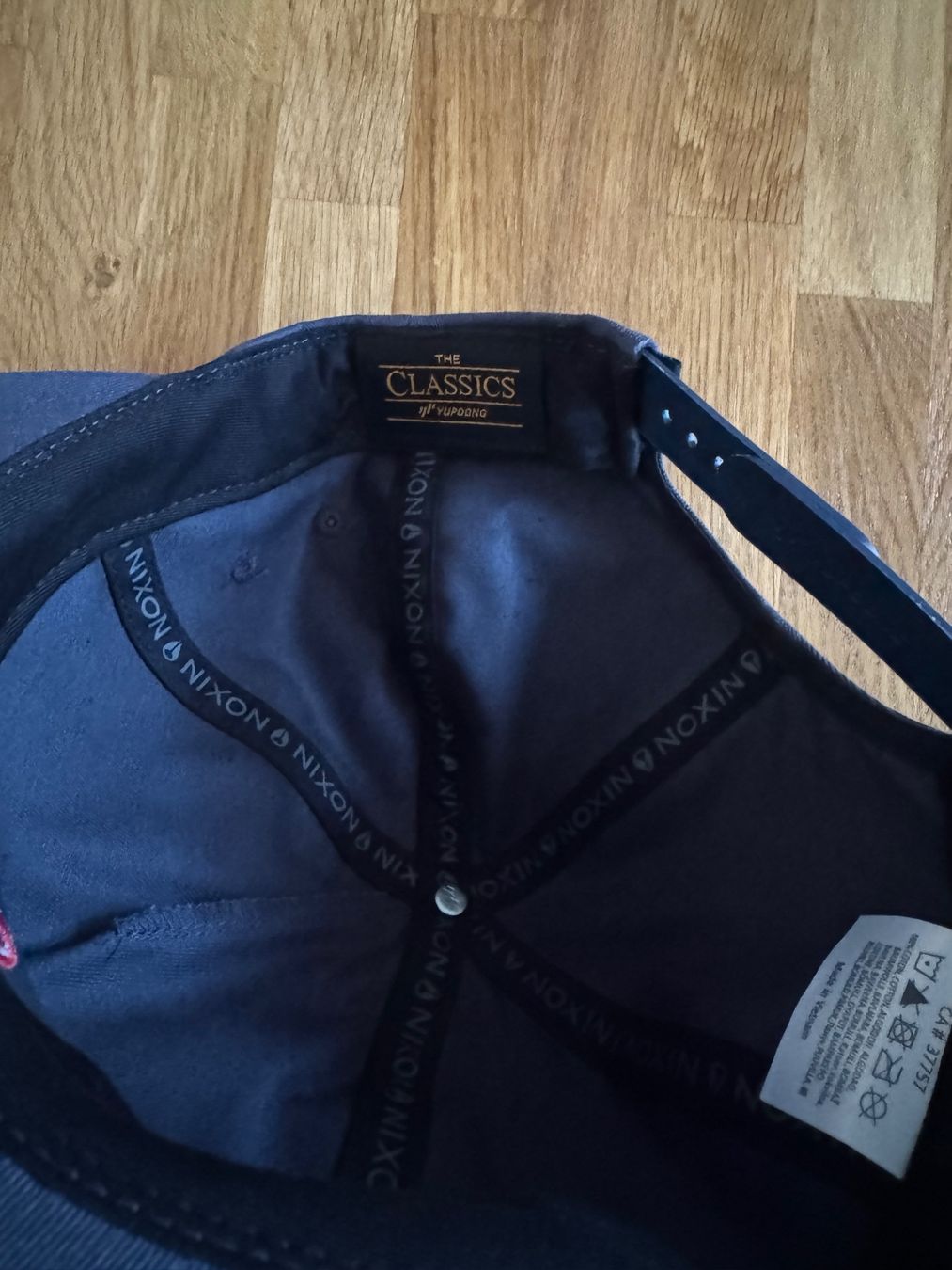 Altro in  Abbigliamento & Accessori: NIXON SNAPBACK CAP **NEUWERTIG** – Nuovo (secondo la descrizione) da Allschwil venduto da KShing 1