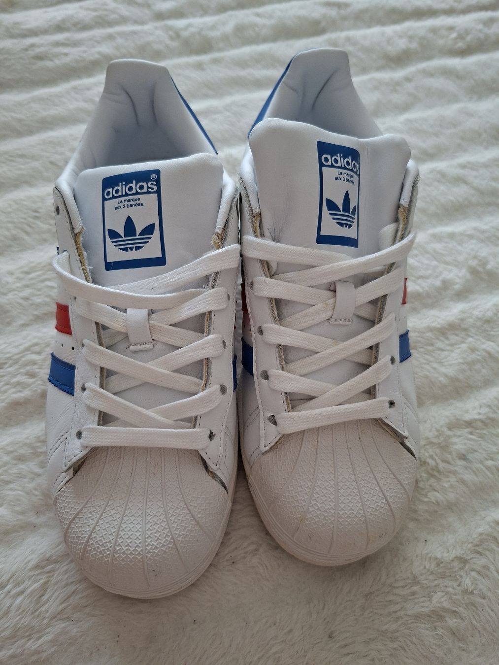 Adidas Scarpe da donna: Baskets Adidas Superstar blanc rouge bleu taille 36 – Usato da Renens VD venduto da ser_j2fn 2