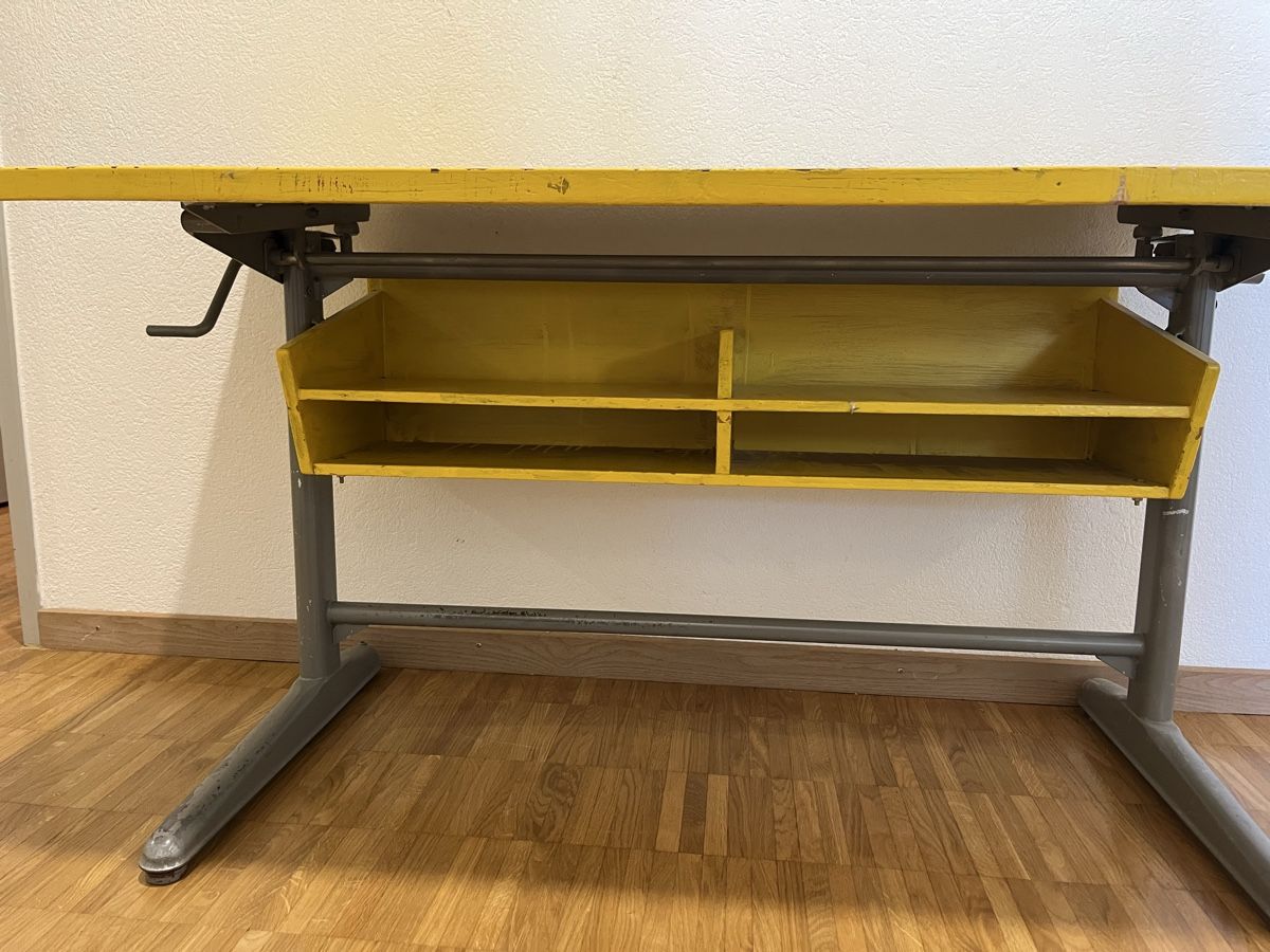 Bureaux: Kindertisch - Schulbank – D'occasion à Zürich par G-Rose 3