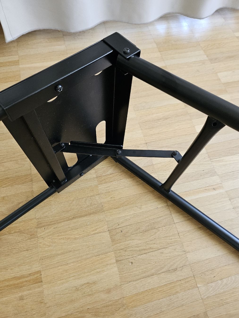 Strumenti musicali: KEYBOARDSTATIV, METALL – Usato da Zürich venduto da Freblu48 3