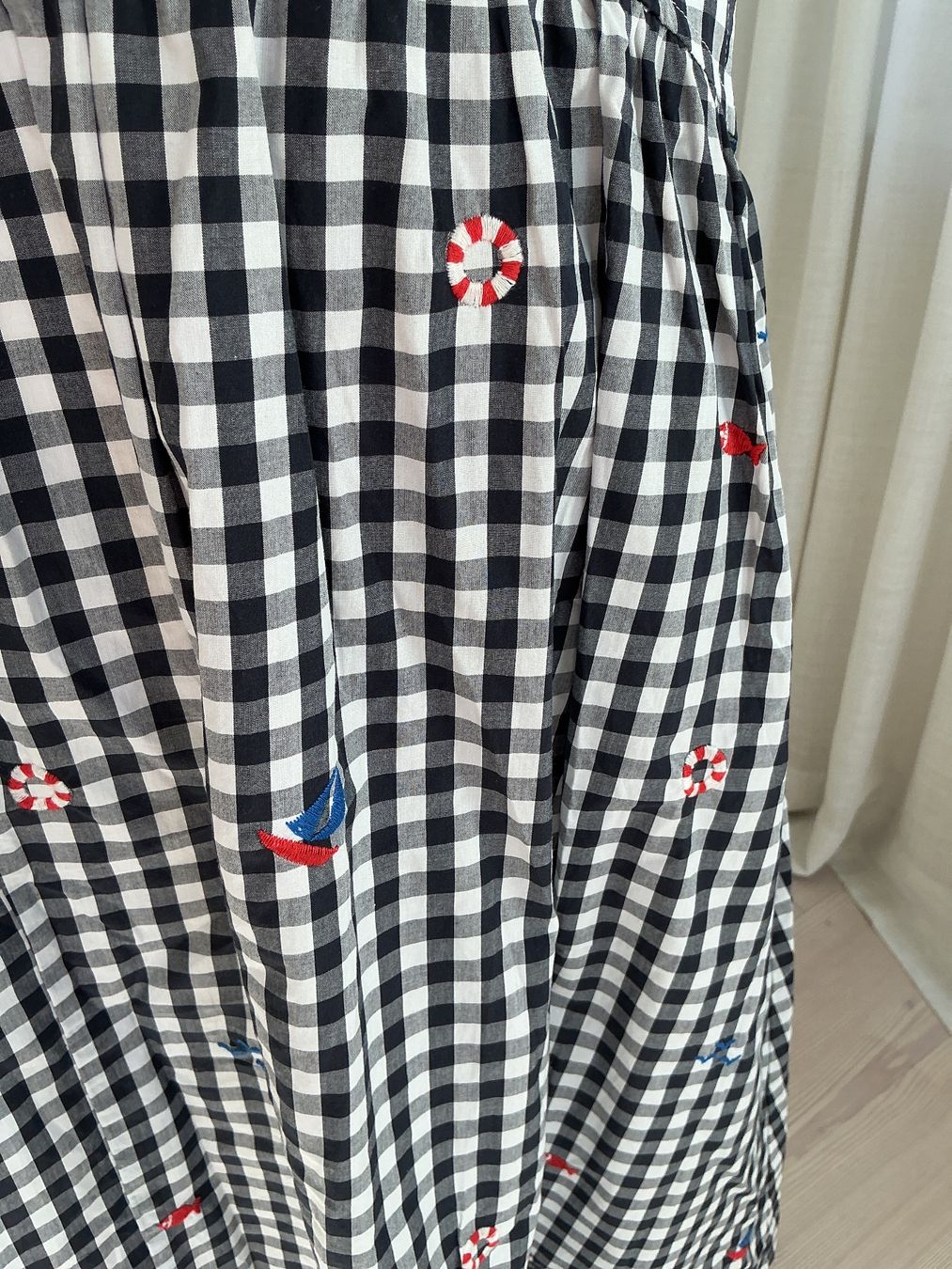 Lotti di vestiti: Jupe und Shirt – Usato da Triesen venduto da boston7 2