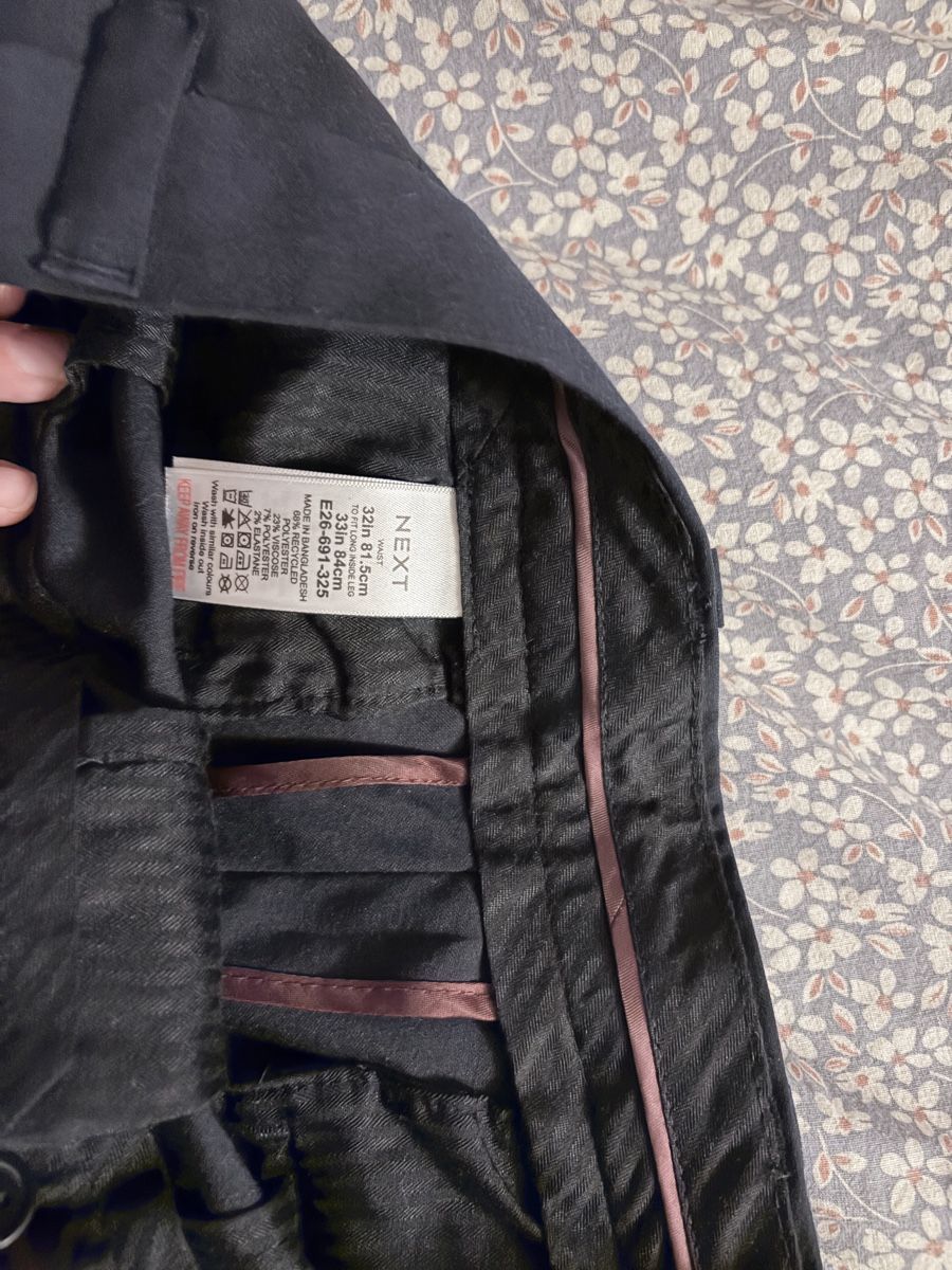Next Hosen: Pantalon NEXT – Gebraucht aus Montpreveyres von hae_zk6g 1