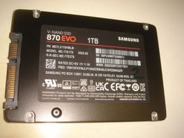1TB ssd. Samsung 870 EVO. Details siehe Bildern.