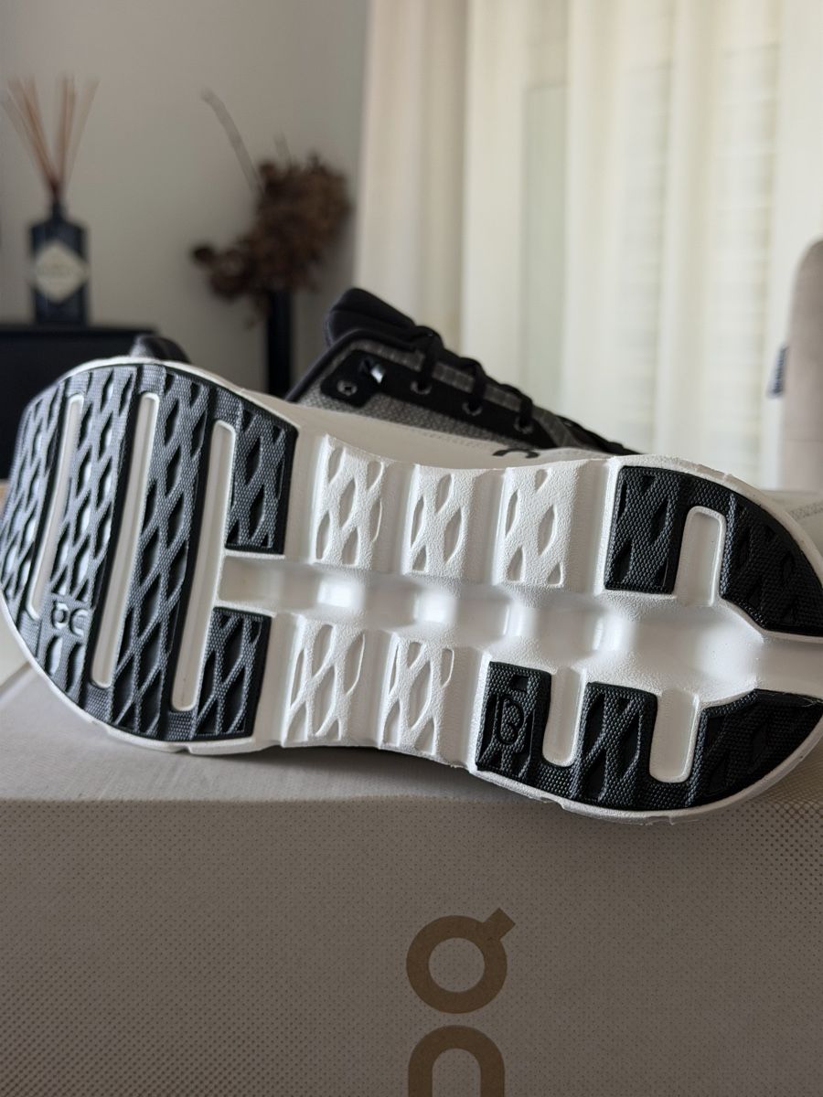On Scarpe da uomo: On Running Cloudtilt Black Ivory taille 44 – Nuovo e nell'imballaggio originale da Yverdon-les-Bains venduto da ioustock 4