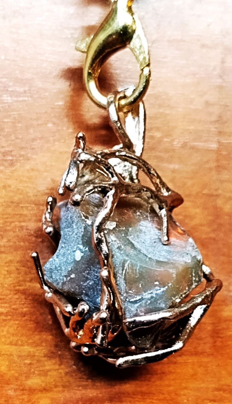 Anhänger: Natürlicher Opalanhänger mit Kette – Neu (gemäss Beschreibung) aus Olten von Haendler01 1