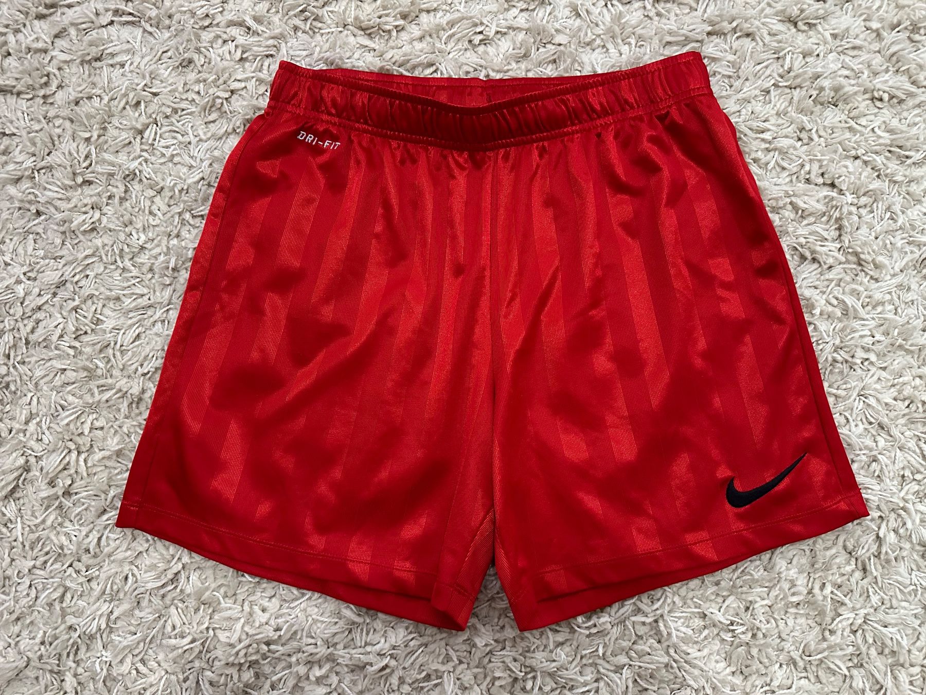 Nike Hosen: Nike Shorts Gr.S – Gebraucht aus Bern von BrandVilla