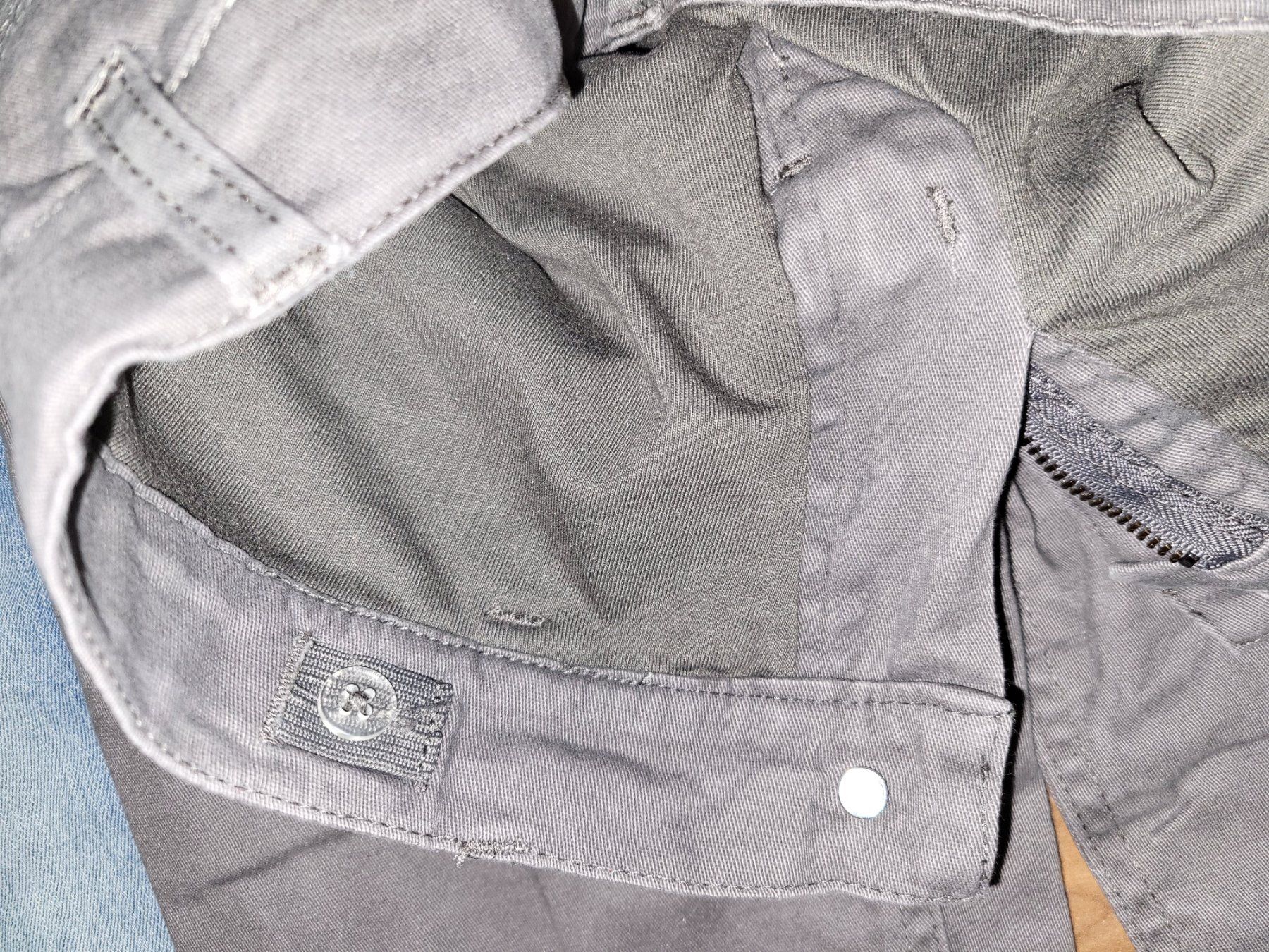 Hosen: 3 Jeans gr 140 und eine Thermohose B3 – Gebraucht aus Schwarzenburg von flamingo1970 3