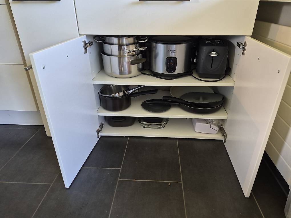 Armoires: Ikea Küchenschrank – D'occasion à Rüti ZH par mon_zt9v 3