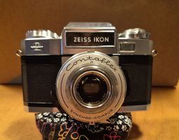 ZEISS IKON Contaflex Set mit zwei Wechselobjektiven