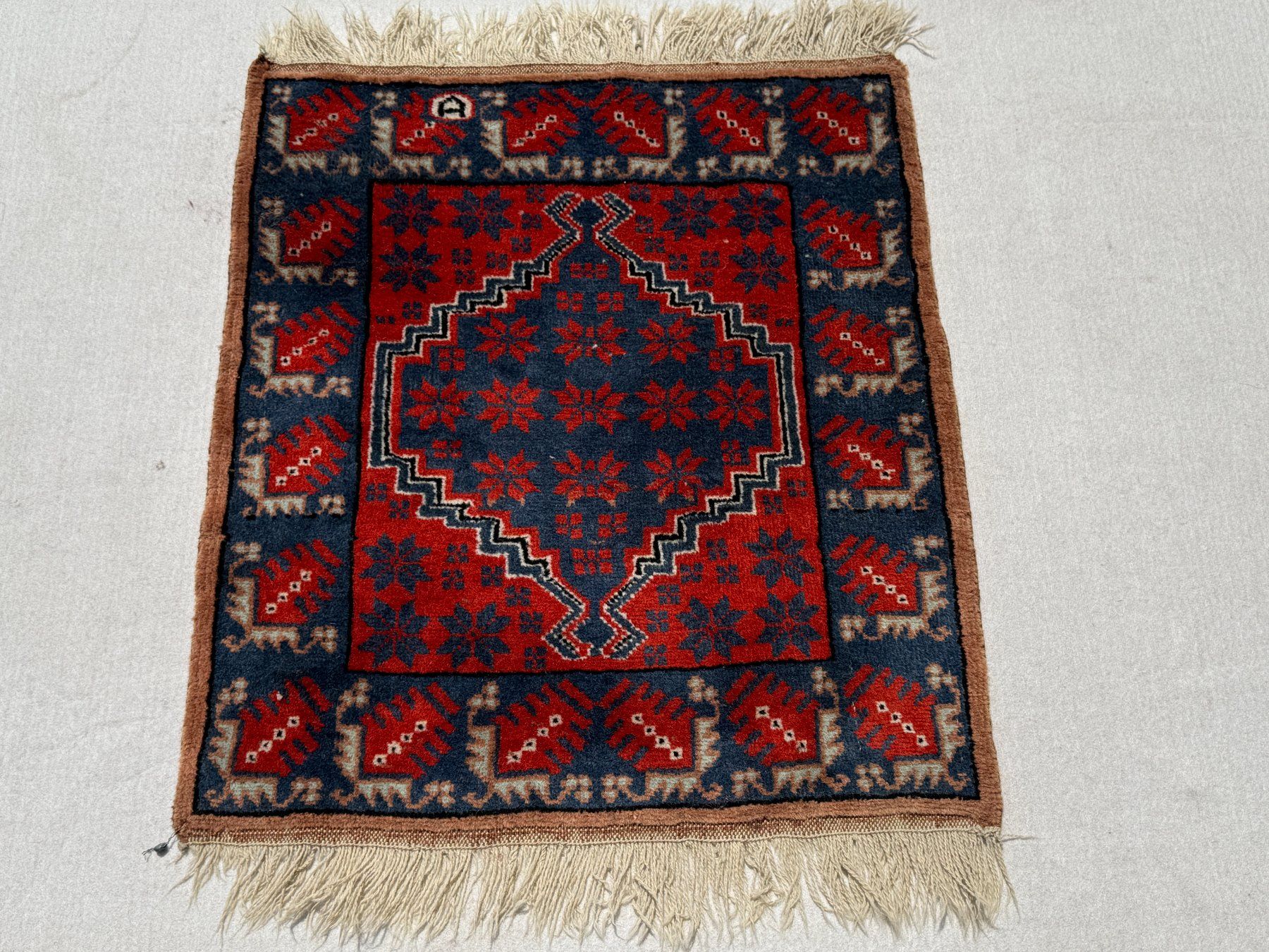 Tappeti: Kula 76x67cm Teppich handgeknüpft sauber – Usato da Vacallo venduto da cri_229f 8