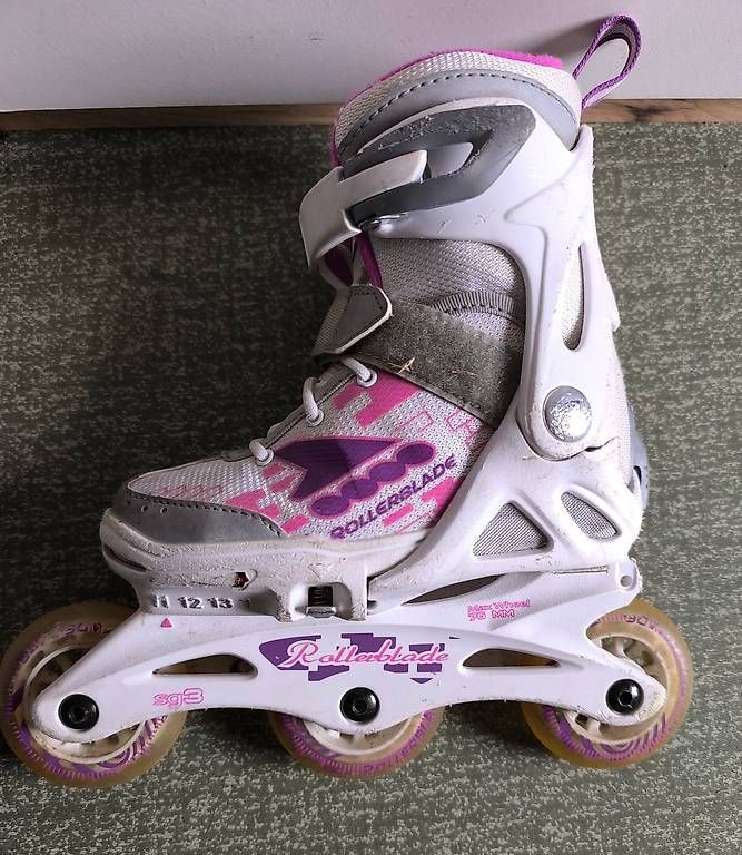 Pattini in linea & Pattini a rotelle: Rollschuhe Rollerblade SG3 Kinder Inline Skates Gr. 2832  – Usato da Gams venduto da MissTraveller 2