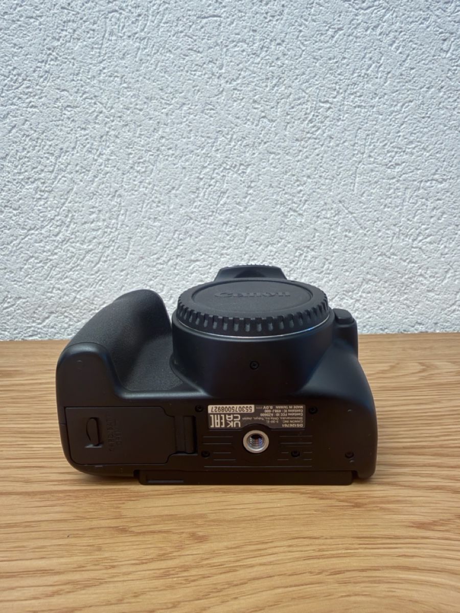 Canon Appareil photo: Canon EOS 250D + 2 batteries + chargeur original – D'occasion à Sion par marcio.ferreira 5