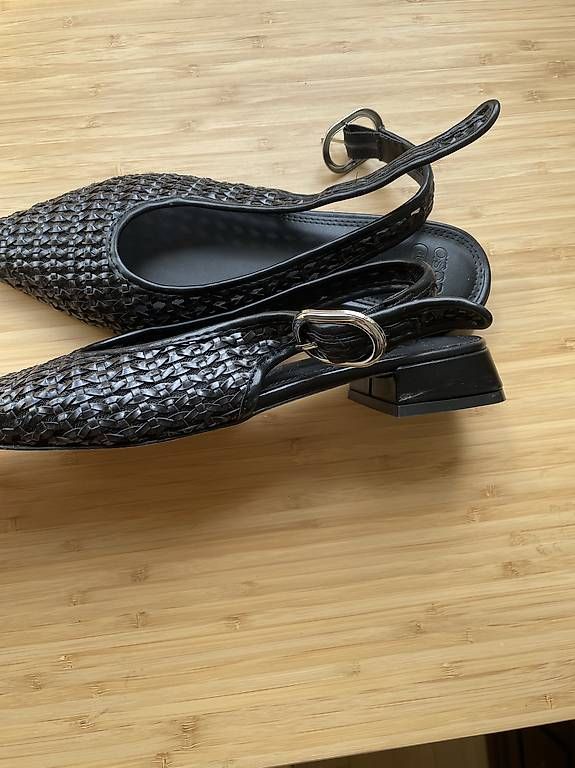 Scarpe da donna: Sandale Slingback mit Netzmuster, Gr 39 – Usato da Bern venduto da maj_8nhd 3
