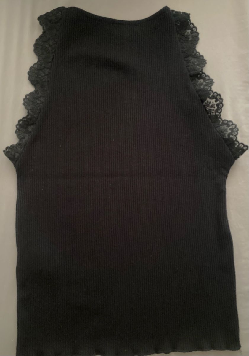 Zara Tops: ZARA Top, mit Spitze Gr. S  – D'occasion à Berg SG par Silversurfer 1