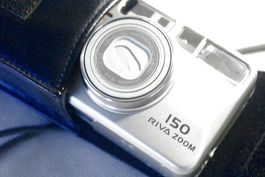 Legendäre Point-and-Shoot-Kamera MINOLTA RIVA 150 ZOOM