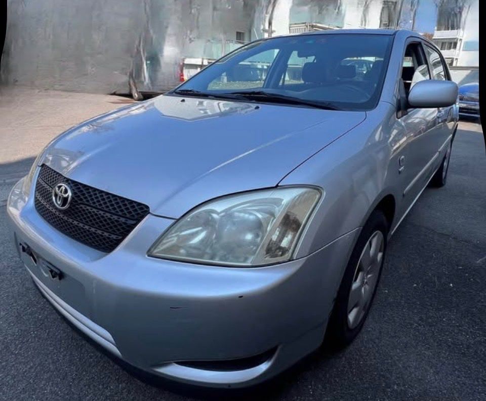 Toyota Automobili: Toyota Corolla 1.4  Jg 2003 – Usato da Zürich venduto da master8051 1