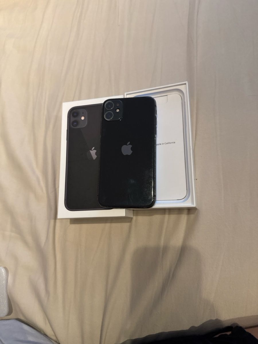 Apple Telefoni cellulari / Smartphones: iPhone 11 schwarz – Usato da Winterthur venduto da per_7vs7 1