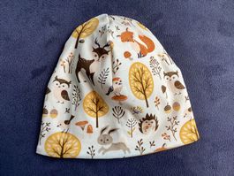 NEUE Beanie/Mütze Gr. 48 (ca. 1-2 J), Herbstwald