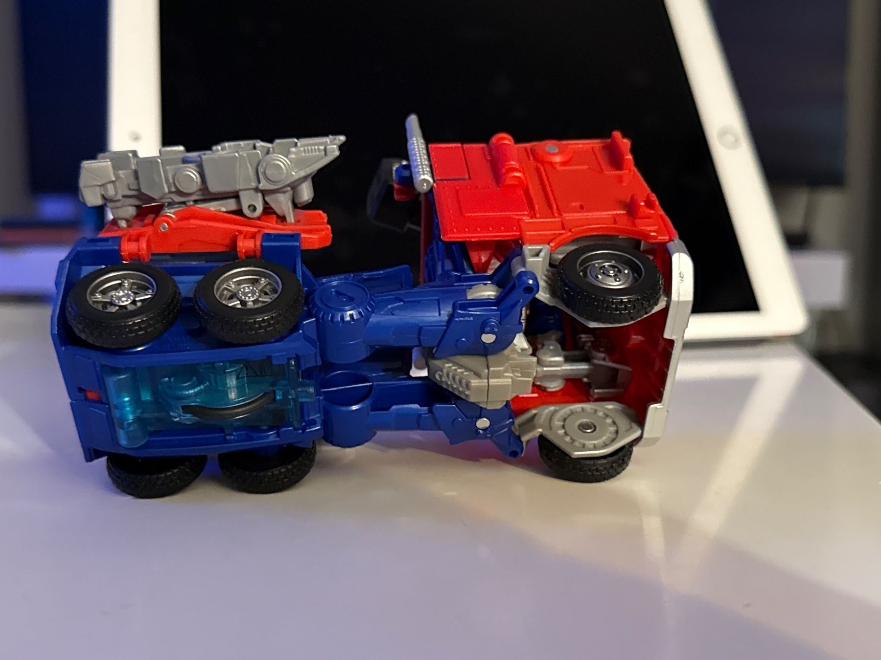 Statuette: Transformers Optimus Prime Lastwagen – Usato da Allschwil venduto da meeresperle 3