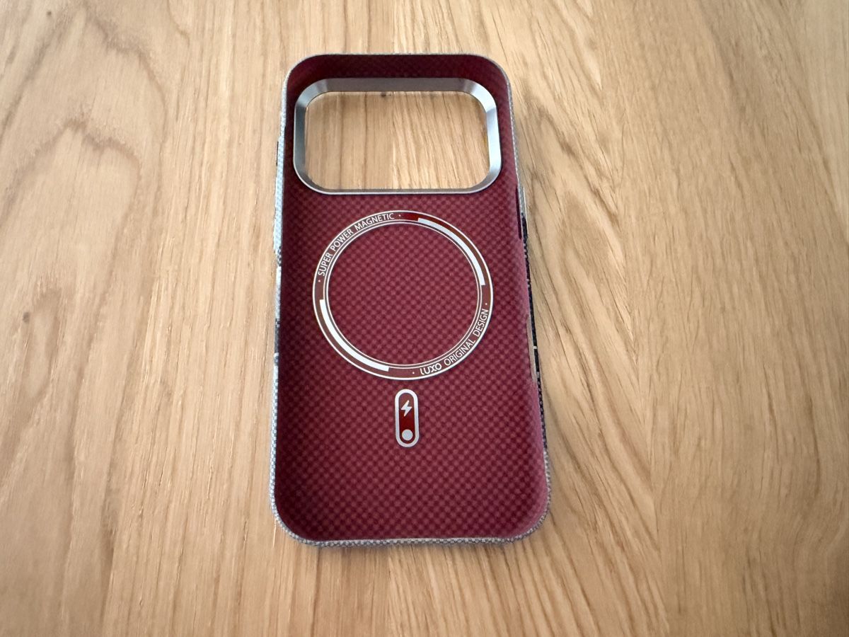 Apple Cover & Protezioni schermo: iPhone 17 Pro Case + MagSafe – Nuovo e nell'imballaggio originale da Seedorf BE venduto da TSCJ 2