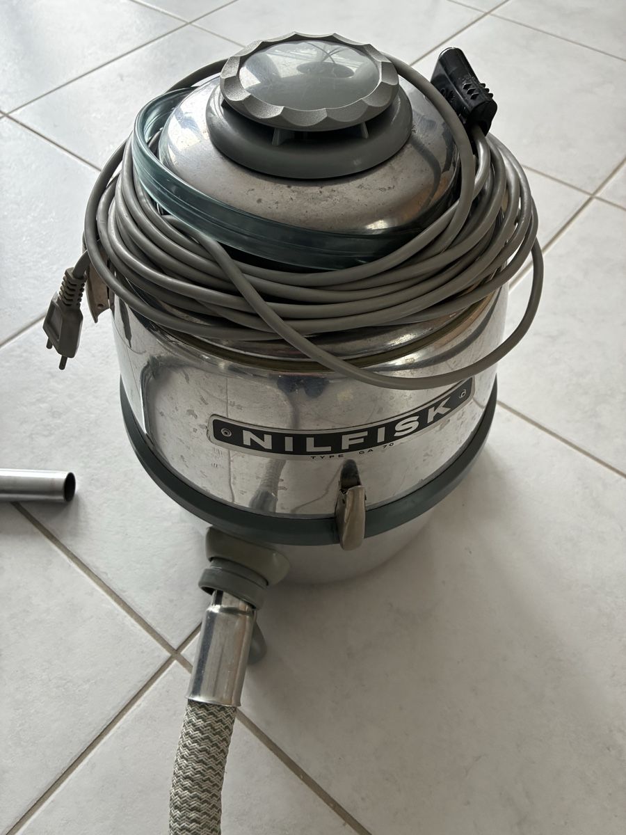 Nilfisk Aspirapolveri & Accessori: Industrie Staubsauger Nilfisk Type Gad – Usato da Bassersdorf venduto da 1Morgenrot 1