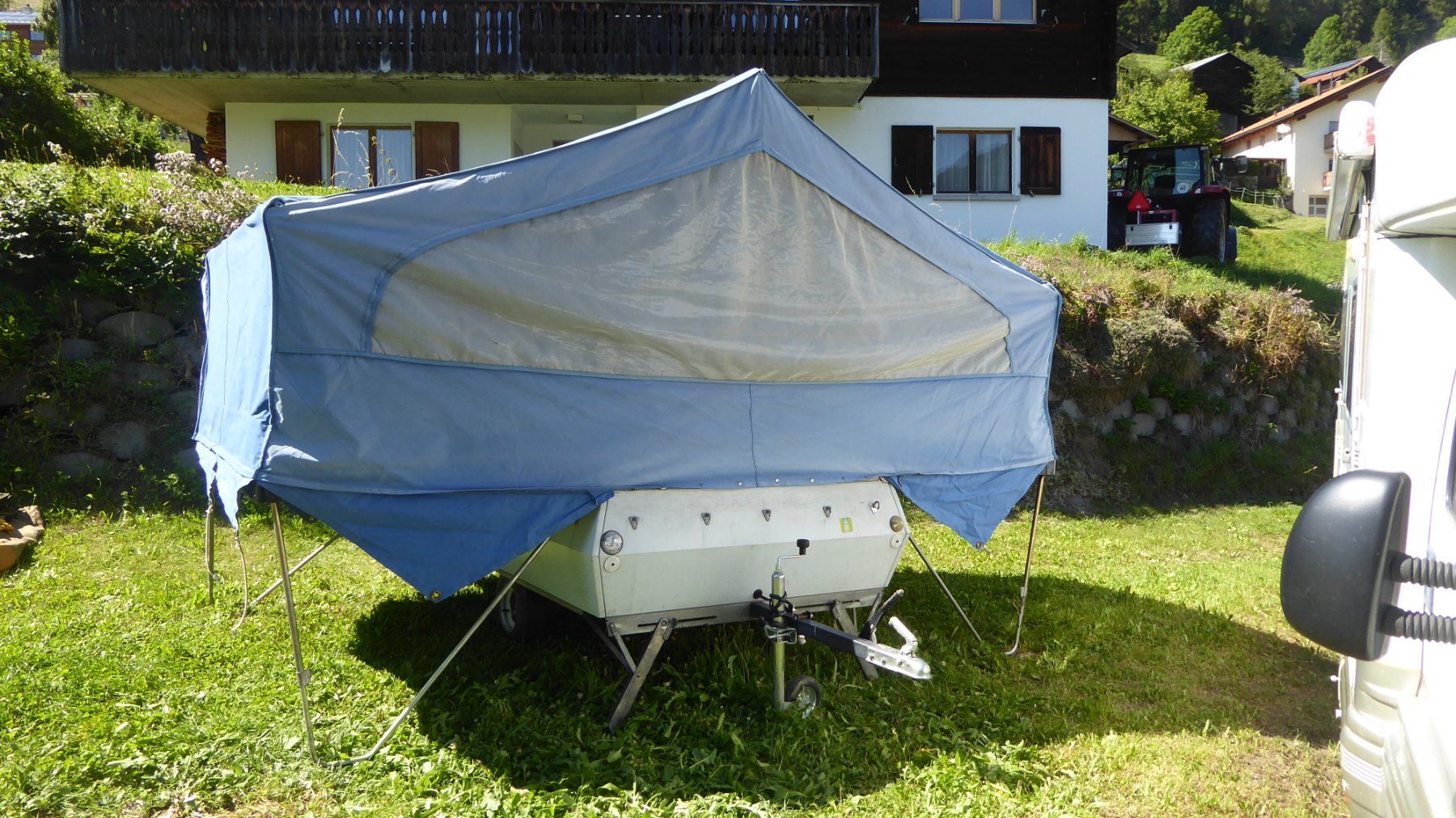 Rimorchi: Zeltklappanhänger klein aber fein – Usato da Scheid venduto da Neras 1