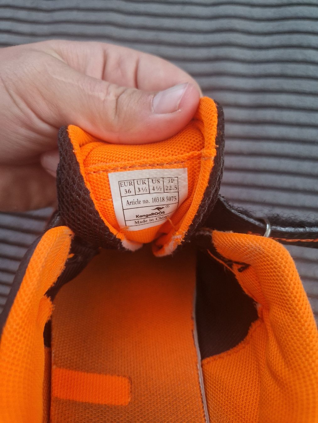 Scarpe per ragazzi: Kangaroos Hallenschuhe grösse 36 – Usato da Schiers venduto da twisti84 1