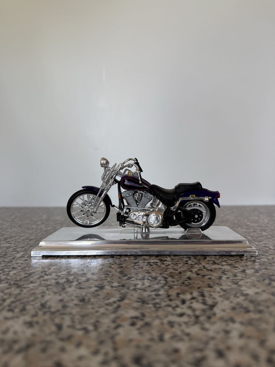 Maisto Modellini d'auto: Maisto Motorrad Modell Harley Davidson – Usato da Wädenswil venduto da dom_pz5d 2