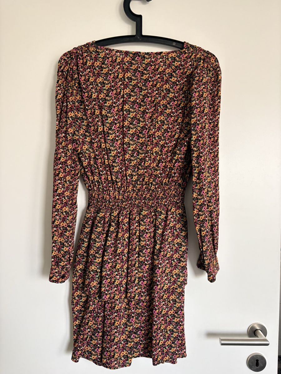 Zara Vestiti: Zara Kleid, Grösse M, Blumenmuster – Usato da Münchenstein venduto da Miresolese 1