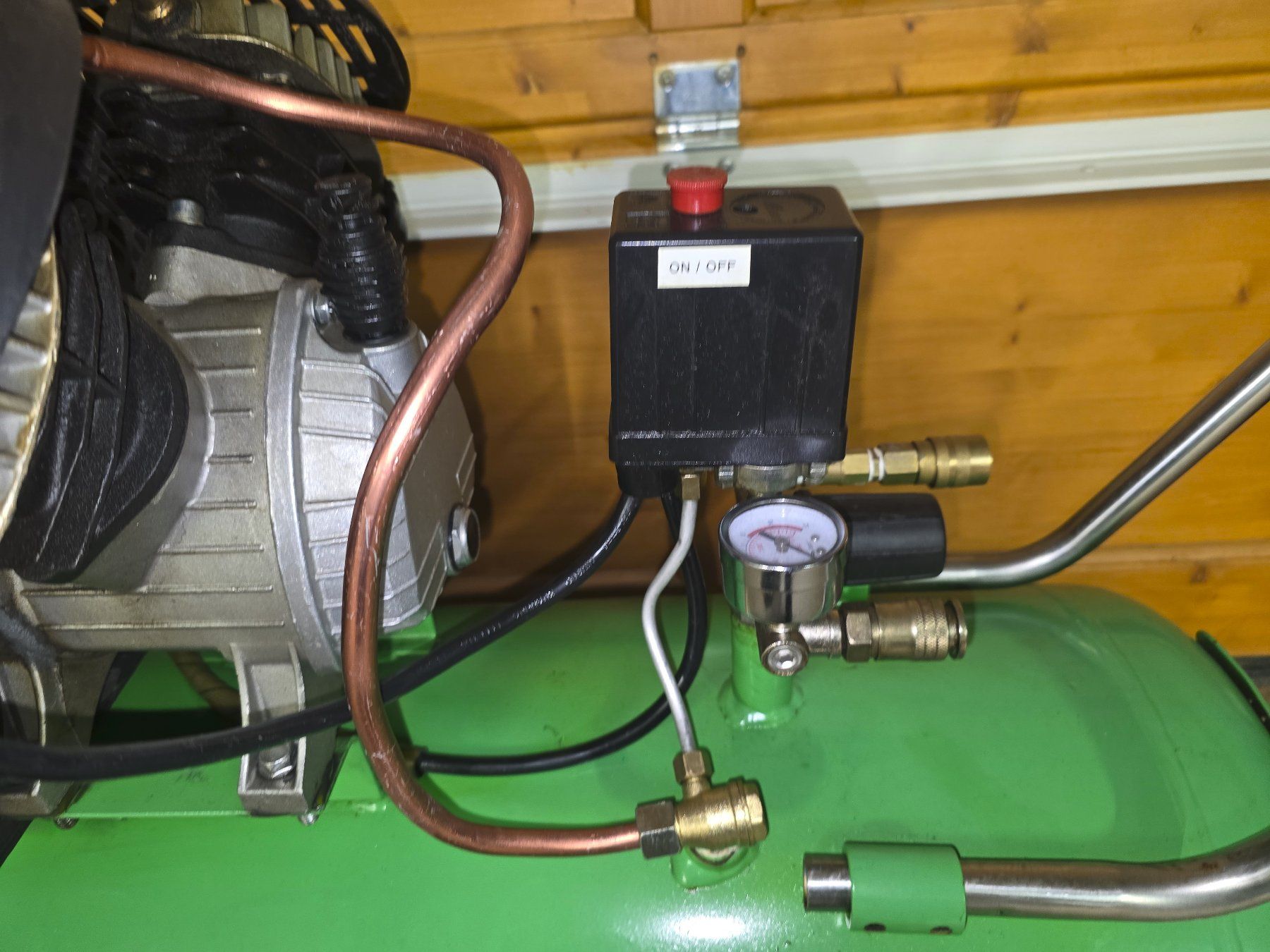 Compressori: Compresseur Zipper 100 litres 220 Volt – Usato da Savièse venduto da lag_g86p 2