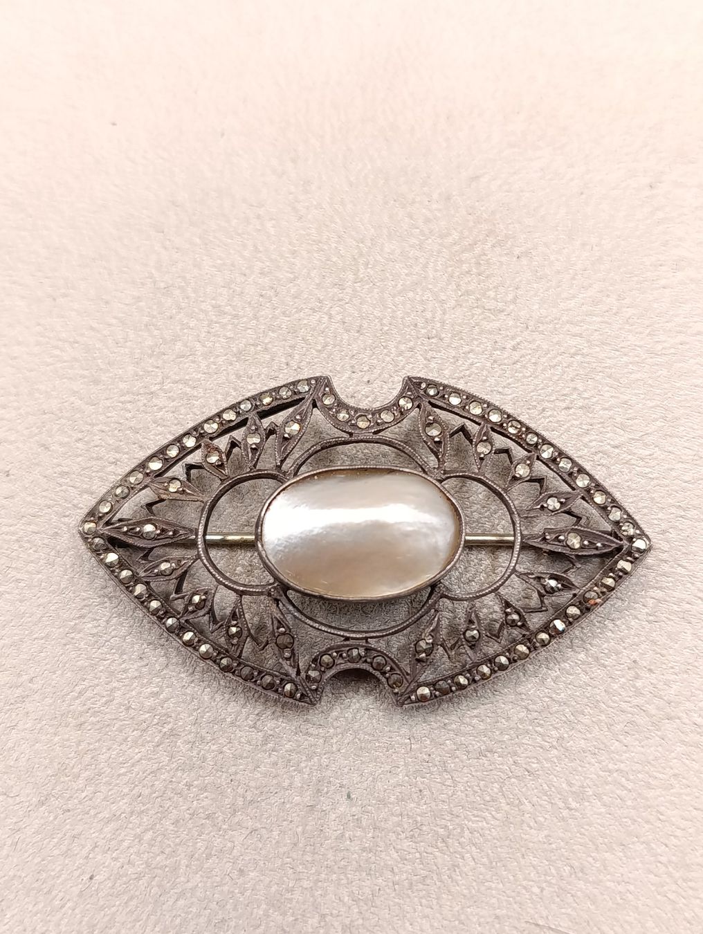 Spille & Fermagli: Jugendstil 925er Silber Brosche Markasiten Perlmutt punzen – Usato da Steffisburg venduto da 1.Schmuckschatulle 5